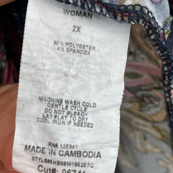 Cocomo Woman Plus 2X  Paisley Tunic Top Blouse Short Sleeve Stretch Shirt Top - Picture 5 of 10